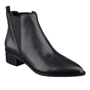 ✨ LIKE NEW ✨ MARC FISHER YALE POINTY TOE CHELSEA BOOTIE